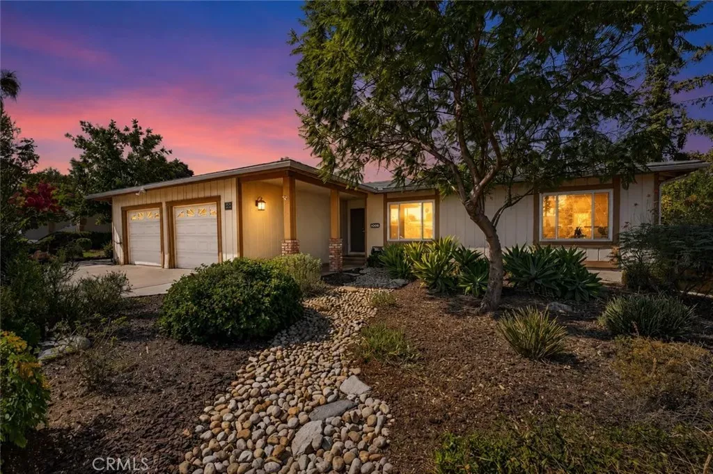 Property Photo: 302 S San Mateo Street CA 92373
