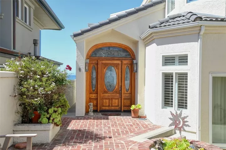 Property Photo:  900 Pacific  CA 93430 