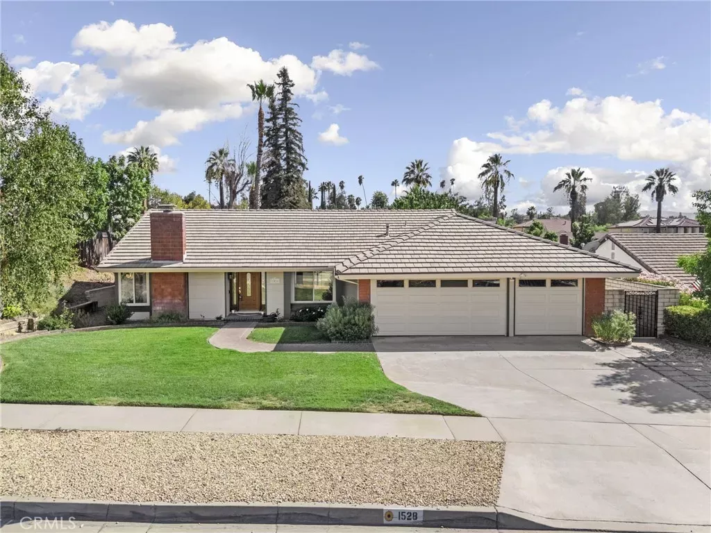 Property Photo: 1528 Lori Court CA 92374