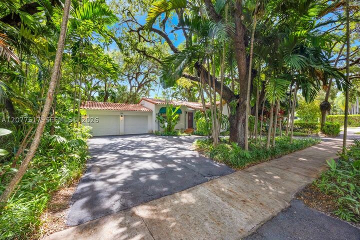 Property Photo:  5111 Maggiore St  FL 33146 