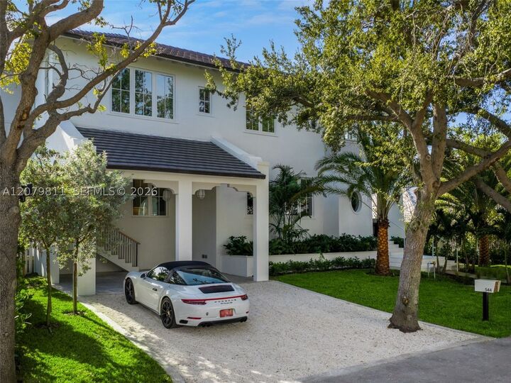 Property Photo: 544 Warren Ln FL 33149