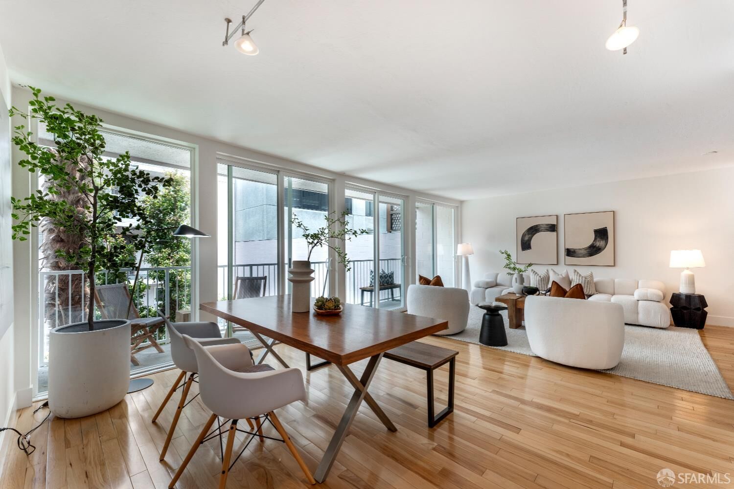 Property Photo:  1425 Lakeside Drive 209  CA 94612 