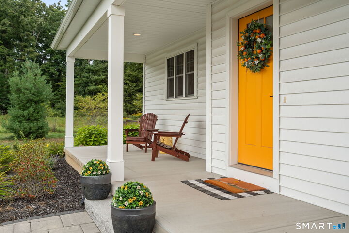 Property Photo: 11 Harness Way CT 06035