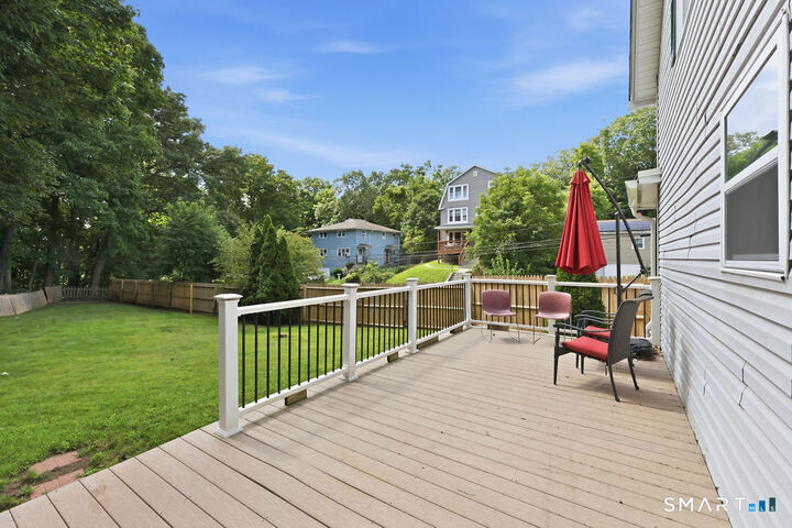 Property Photo:  47 Woodland Street  CT 06451 
