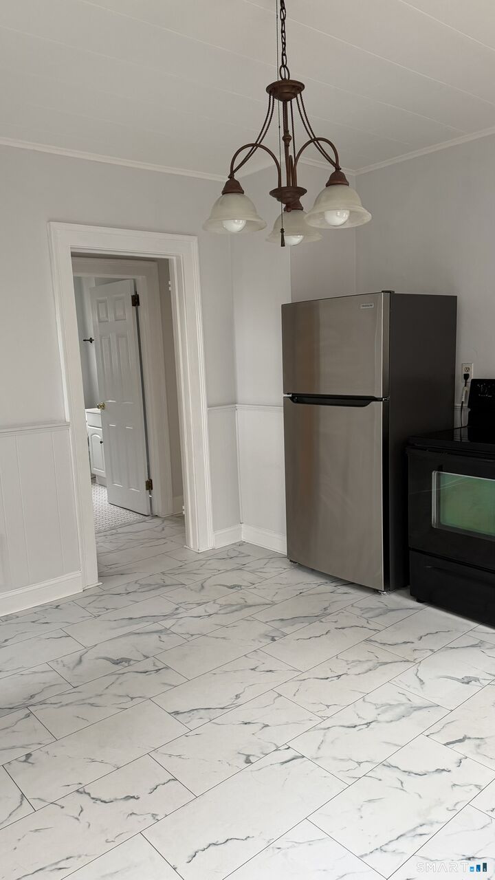 Property Photo:  193 Helen Street  CT 06514 