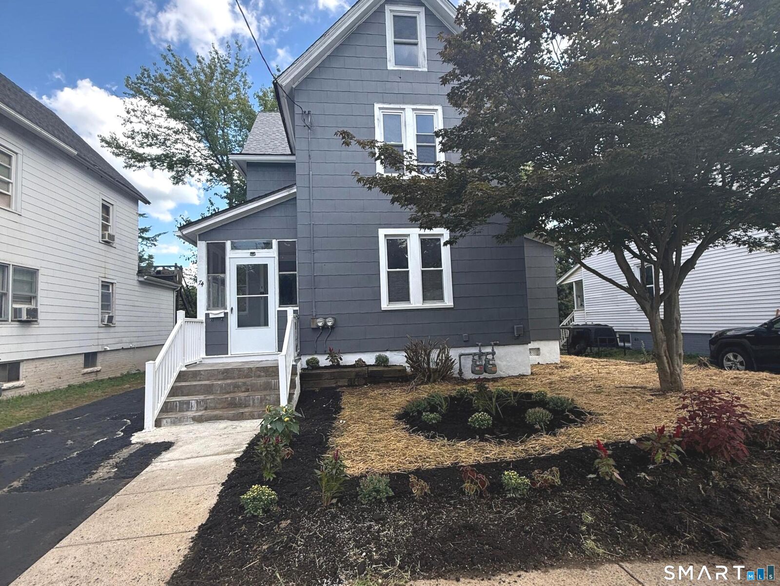 Property Photo:  74 Grove Street  CT 06457 