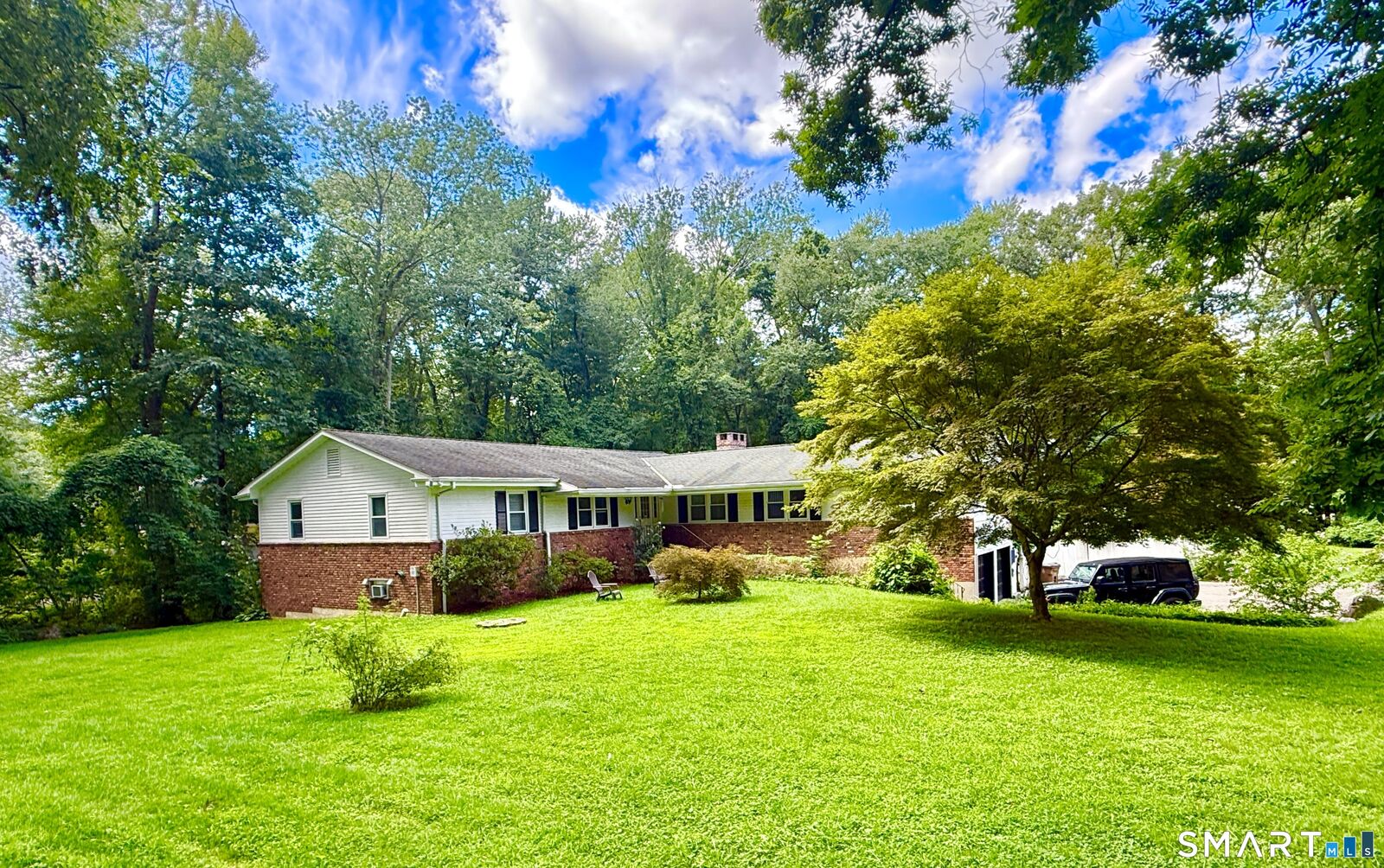 Property Photo:  11 Joan Road  CT 06905 