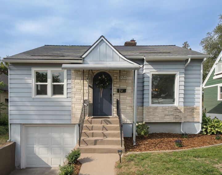 Property Photo: 2524 W Liberty Ave WA 99205