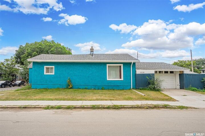 1539 B Avenue N — photo 1