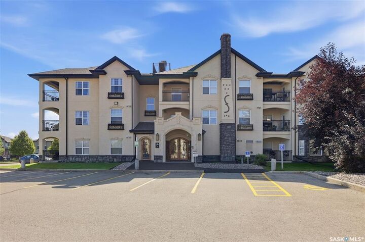 Property Photo:  415 Hunter Road 104A  SK S7T 0J7 