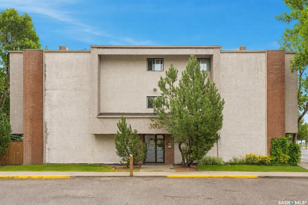 Property Photo:  310 Stillwater Drive 322  SK S7J 4H7 
