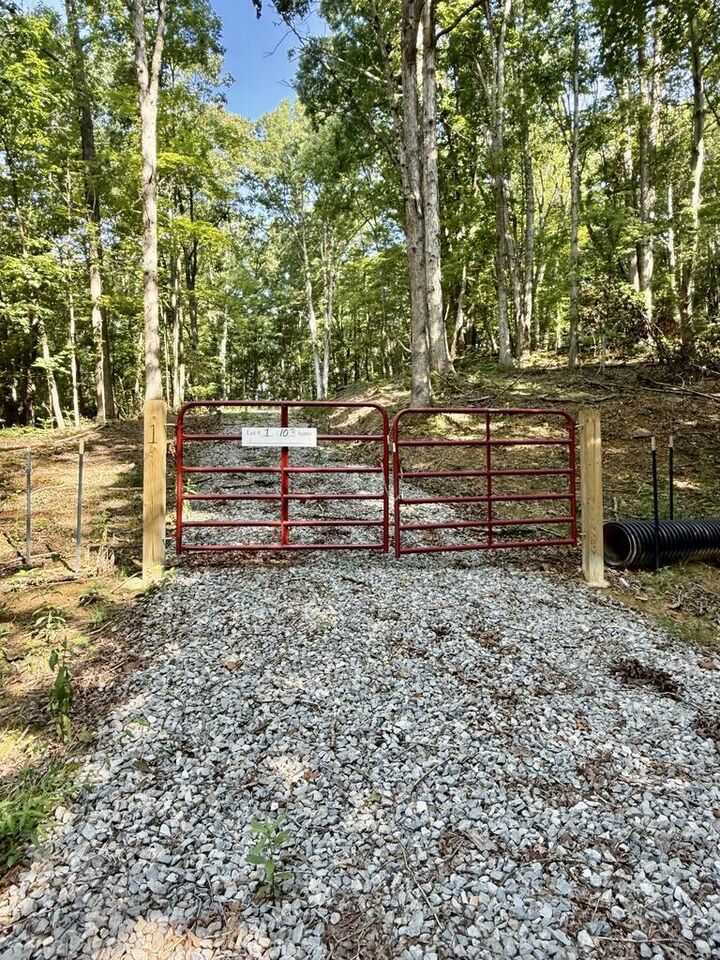 Property Photo:  984 Nibert Road  OH 45631 