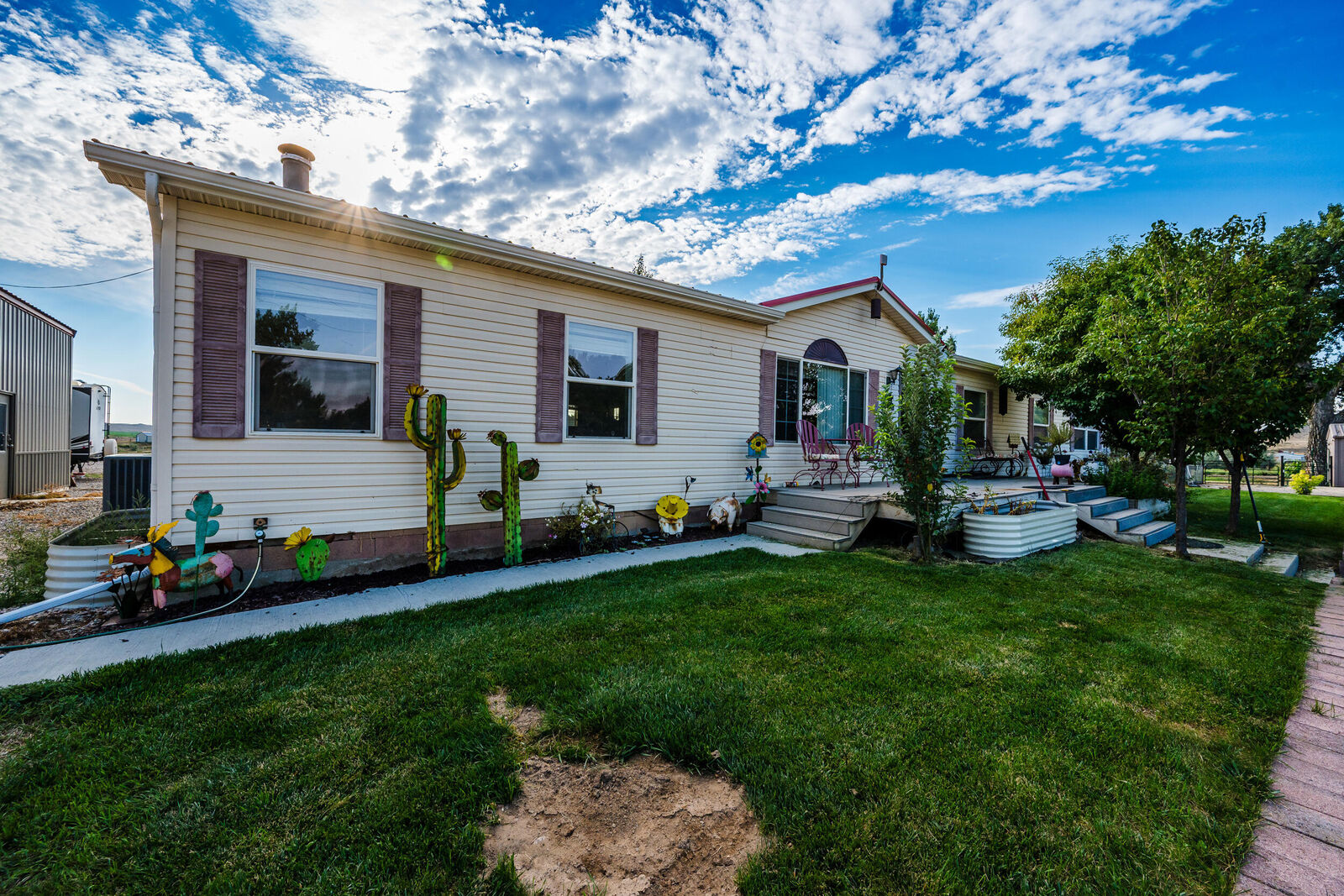 Property Photo:  200 Second Street  WY 82639 