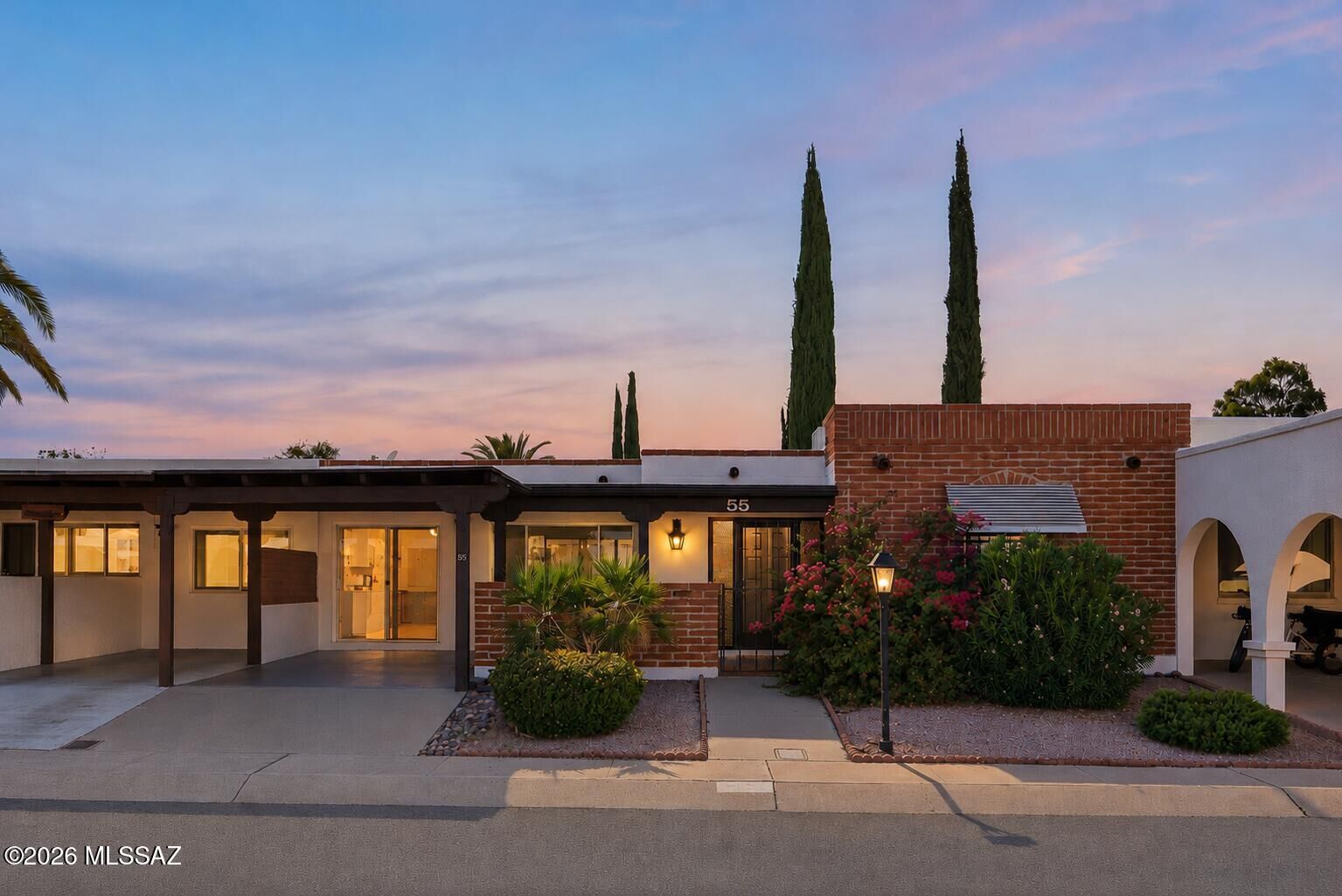 Property Photo:  55 N Los Pinos  AZ 85614 