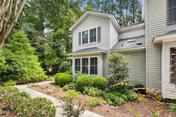 Property Photo:  595 Weathersfield  NC 27312 