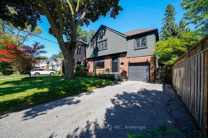 Property Photo: 4 Winston Grove ON M8Y 2K8