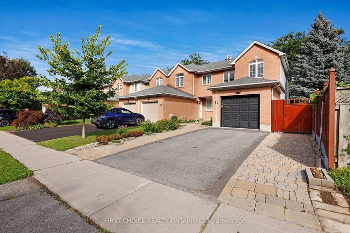 Property Photo: 51 Central Park Drive ON K2C 4A3