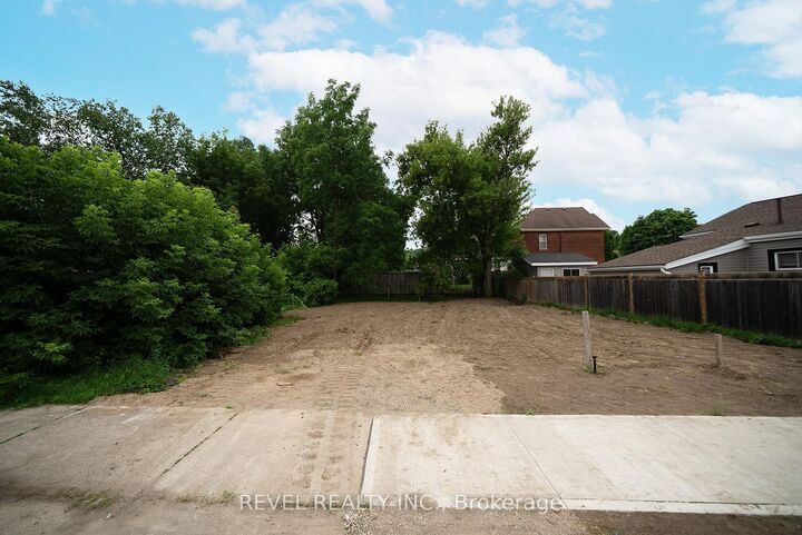 Property Photo:  145 Catharine Avenue  ON N3T 1J1 