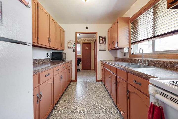 Property Photo: 24 Gillis Street ON K0M 1G0