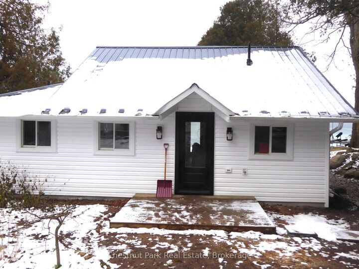 Property Photo:  121 Kiowana Beach Road  ON N4L 1W5 