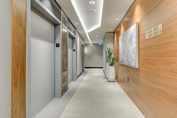 Property Photo: 55 Port Street 304 ON L5G 4P3