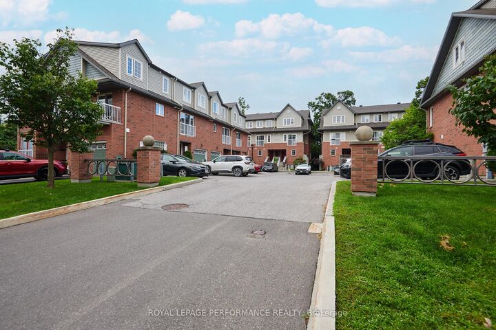 Property Photo: 64 Mayflower Private ON K2B 0A2