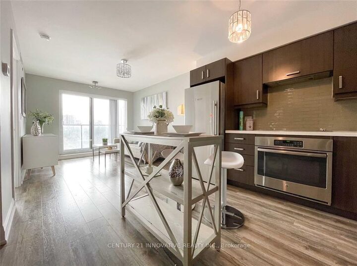 Property Photo:  18 Uptown Drive 718  ON L3R 5M5 