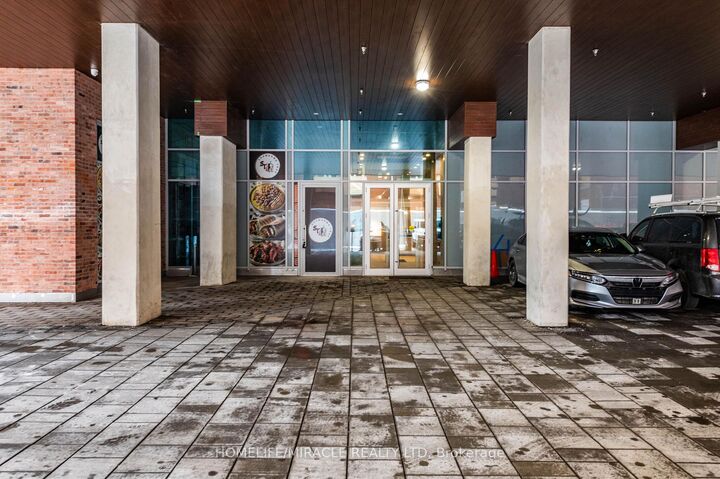 Property Photo:  60 Frederick Street 1313  ON N2H 0C7 