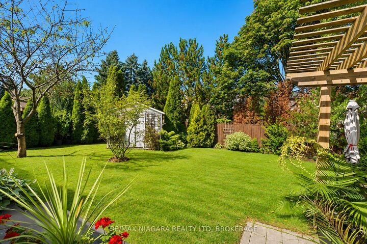 Property Photo: 54 The Promenade N/A ON L0R 1J0
