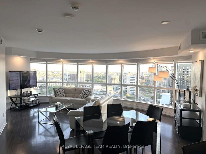 Property Photo:  195 Besserer Street 2401  ON K1N 0B6 
