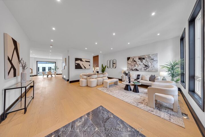 Property Photo:  15 Deblyn Drive E  ON M1S 1J4 
