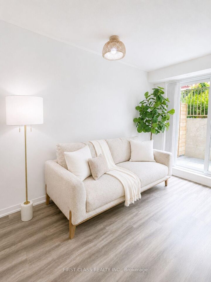Property Photo:  5 William Jackson Way 56  ON M8V 0J6 