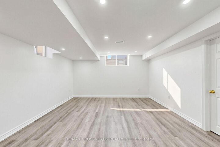Property Photo: 2385 Dress Circle Crescent ON L1L 0L8