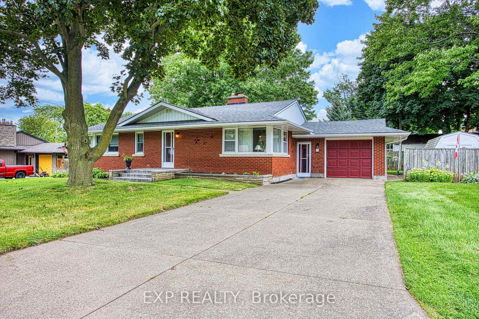 Property Photo:  6 Cherrywood Avenue  ON L3M 2N1 