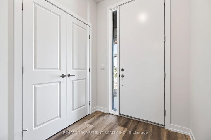 Property Photo: 96 Valley Trail Place ON L8B 2A2