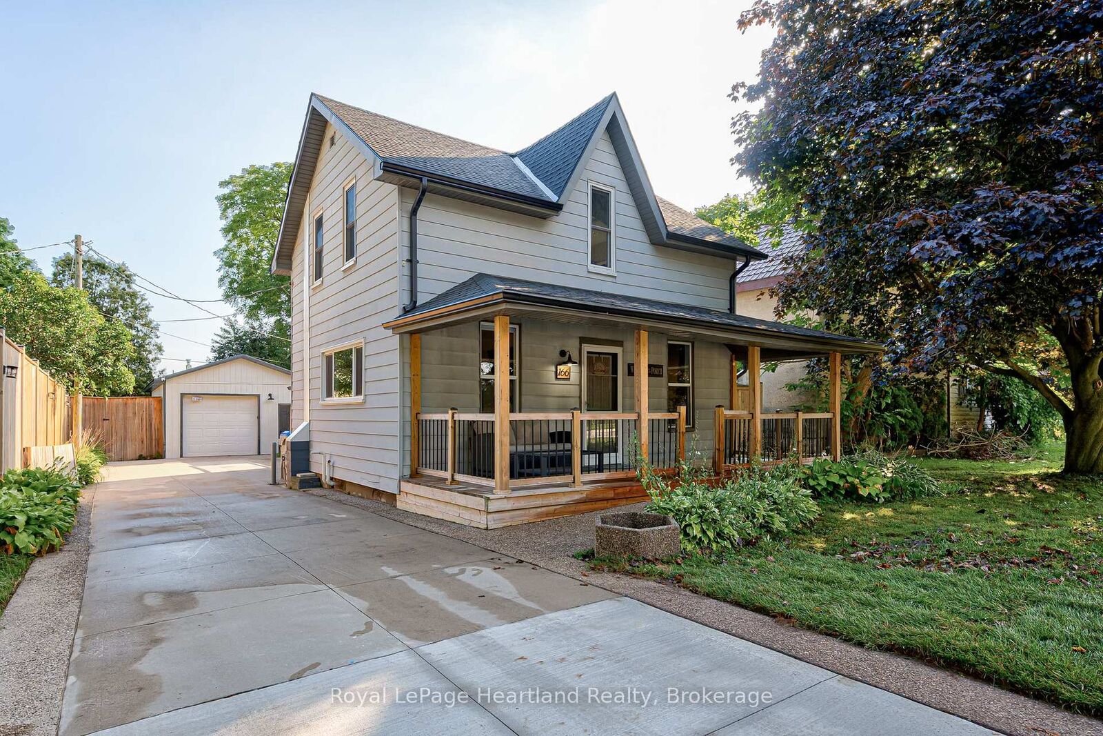 Property Photo:  166 Goderich Street W  ON N0K 1W0 