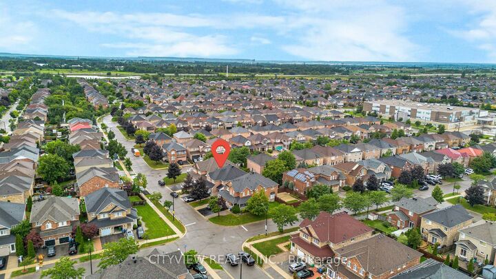 Property Photo: 3687 Bala Drive ON L5M 7N1