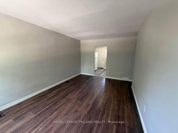 Property Photo:  202 Colborne Street B  ON N6B 2S2 