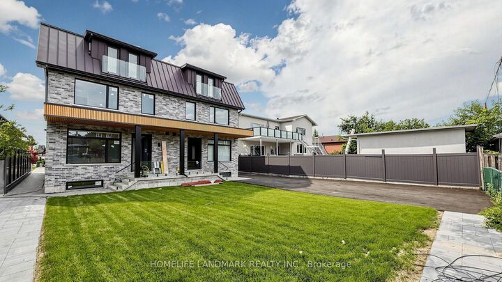 Property Photo:  750 Glengrove Avenue W Unit D  ON M6B 2J6 