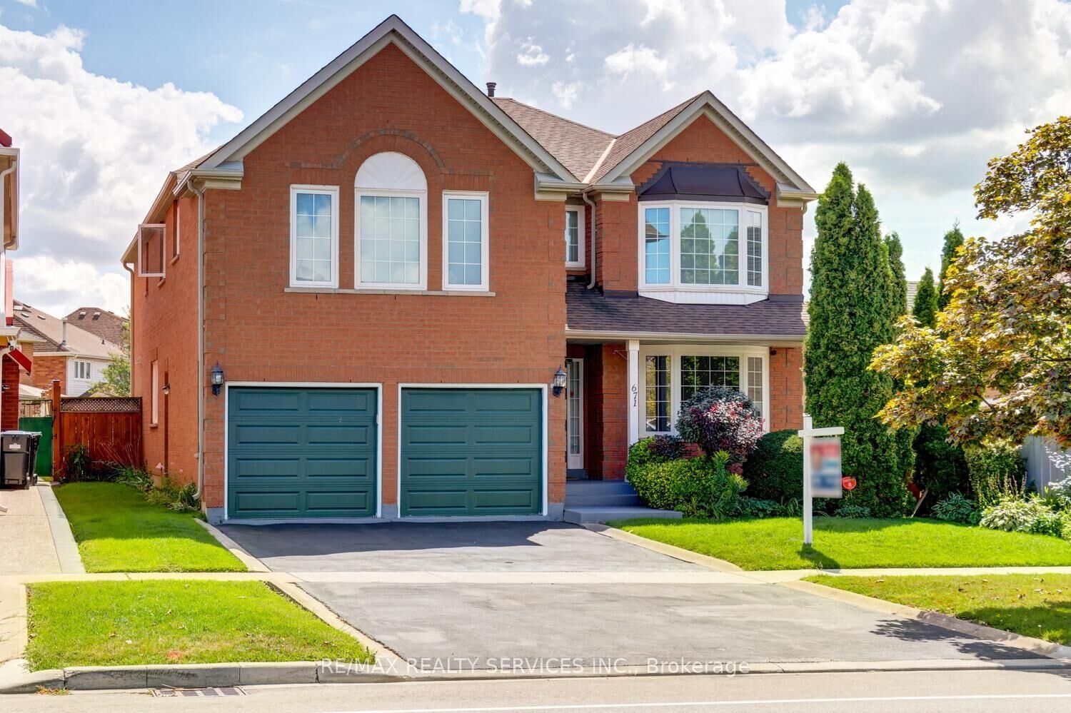 Property Photo: 671 Peter Robertson Boulevard ON L6R 1L8