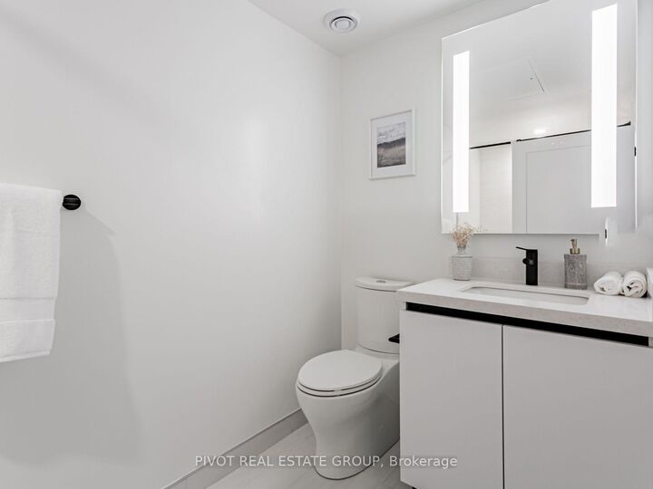 Property Photo:  4023 The Exchange N/A 2303  ON L5B 0N4 