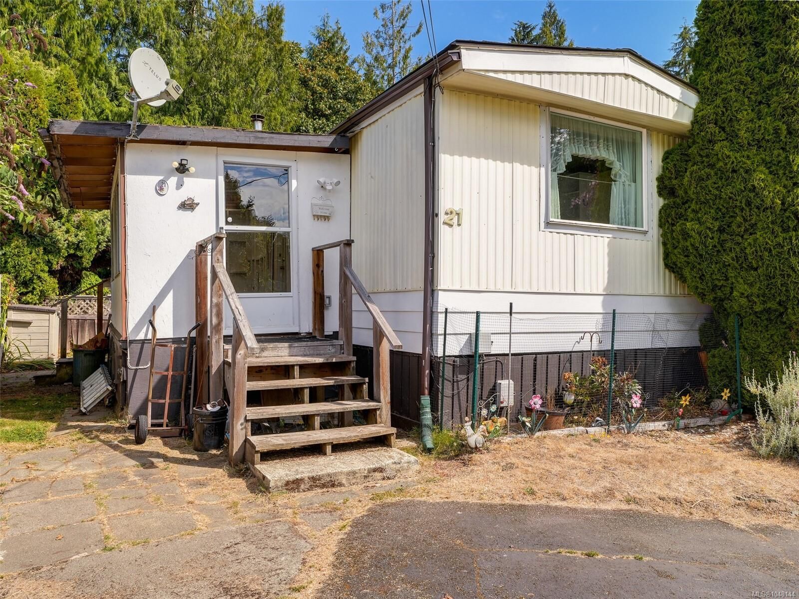 Property Photo:  2357 Sooke River Rd #21  BC V9Z 0X5 