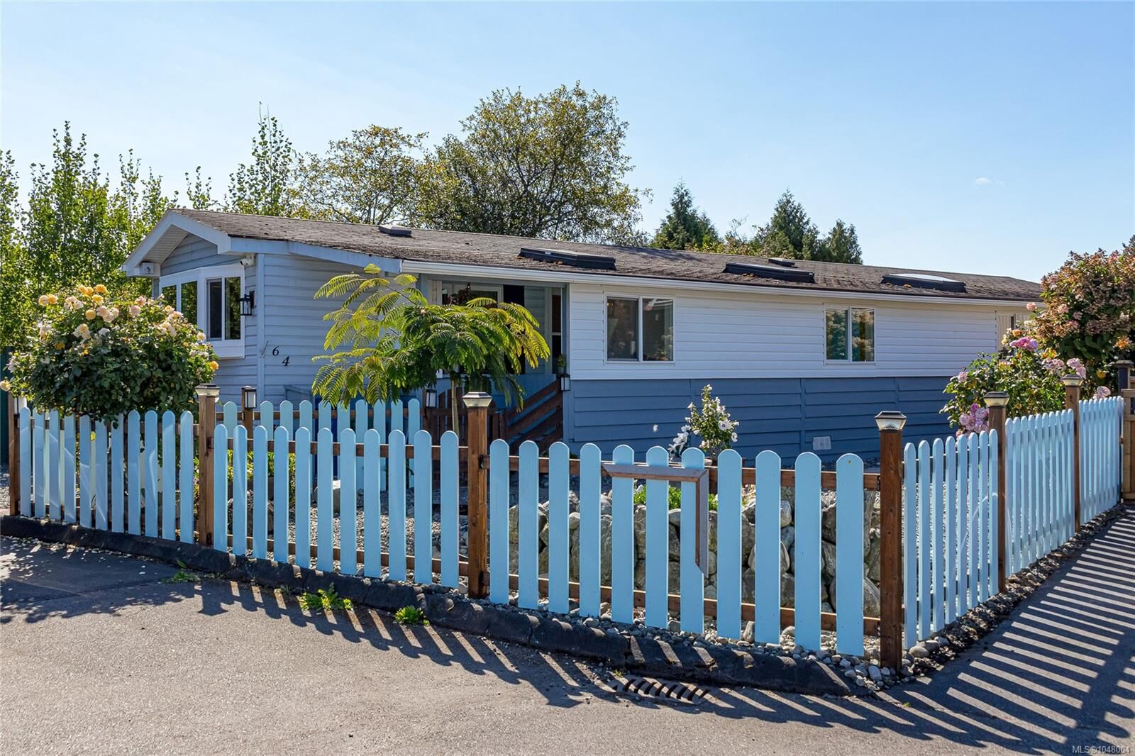Property Photo:  7701 Central Saanich Rd #64  BC V8M 1X4 