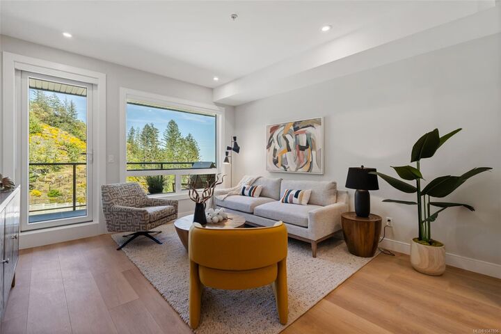 1810 Selenite Pl #210 — photo 1