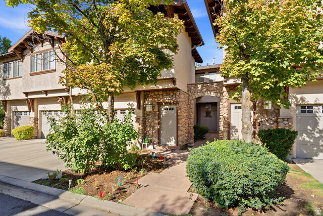 Property Photo:  4480 S Kelmscott Ln A  UT 84124 