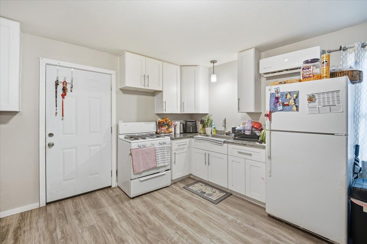 Property Photo: 149 Hiway 40 TX 78602