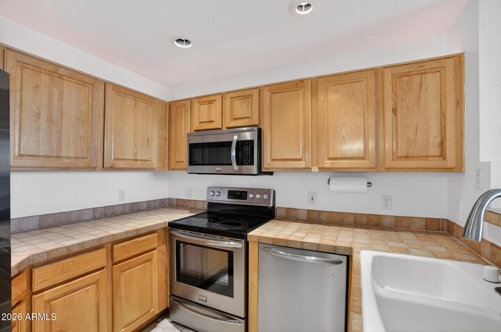 Property Photo: 7887 N 16th Street 120 AZ 85020