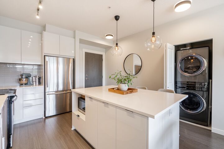 Property Photo:  31158 Westridge Place 301  BC V2T 0K5 