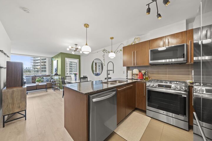 Property Photo:  4888 Brentwood Drive 208  BC V5C 0C6 