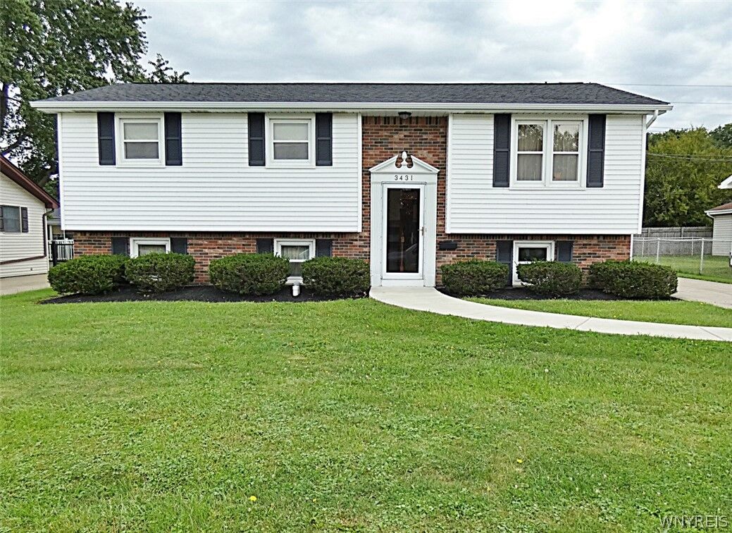 Property Photo: 3431 Bethford Drive NY 14219